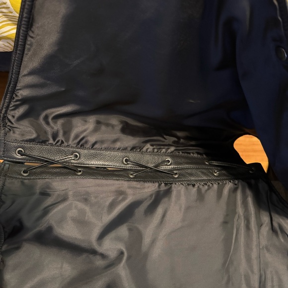 Harley Davidson Black Leather Vest - Picture 12 of 14